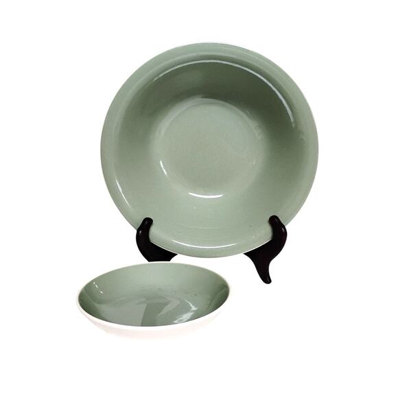 💚 Set of 2 Vintage Sage Green Bowls (8.5" & 5.5") | MCM USA Mismatched🥄 - Picture 1 of 14